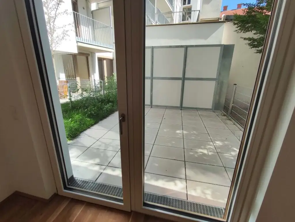 NEUBAU 4-Zimmer-ERSTBEZUG Gartenwohnung mit Terrassen in 1210 Wien! Top 2/5