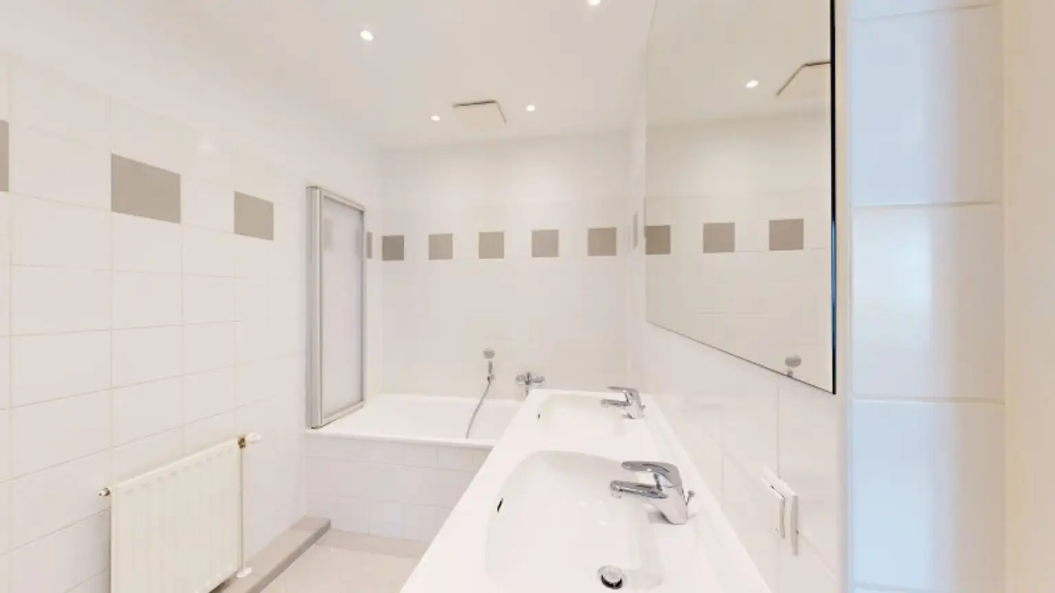 Badezimmer 2