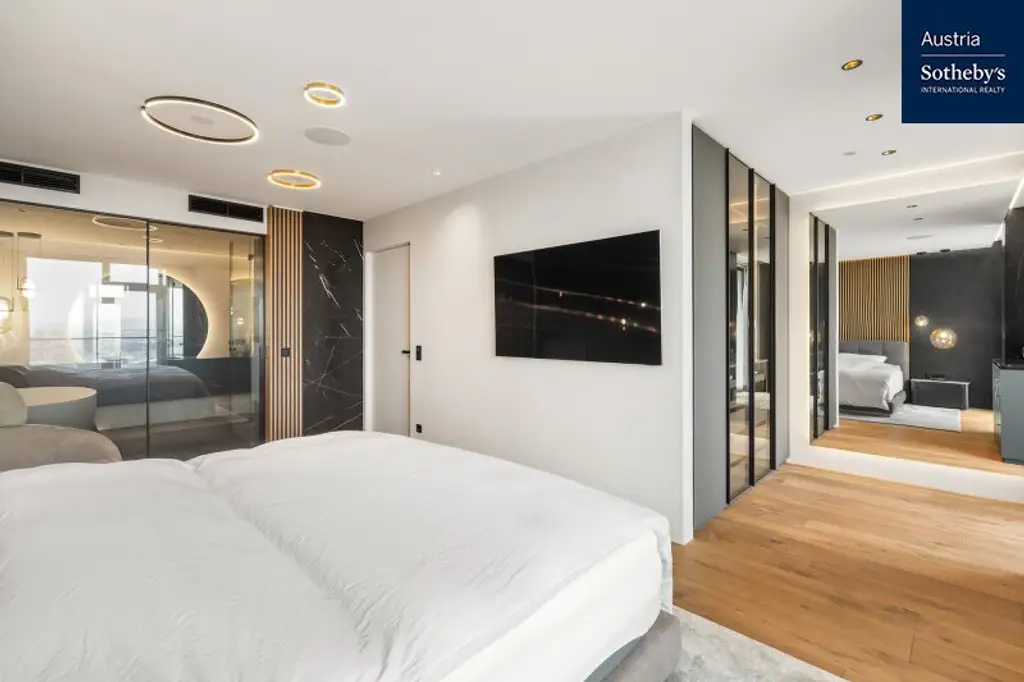 Luxuriöses Penthouse im TrIIIple: Ein Meisterwerk der Innenarchitektur und Technik