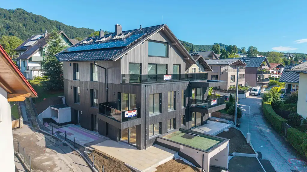 Erstbezug 3-Zimmer-Wohnung in Altmünster - in 2 Geh-Minuten am See und im Zentrum