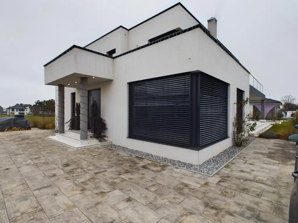Stilvolle, möblierte Villa nahe Wien – Ihr Traumhaus zum Einziehen!