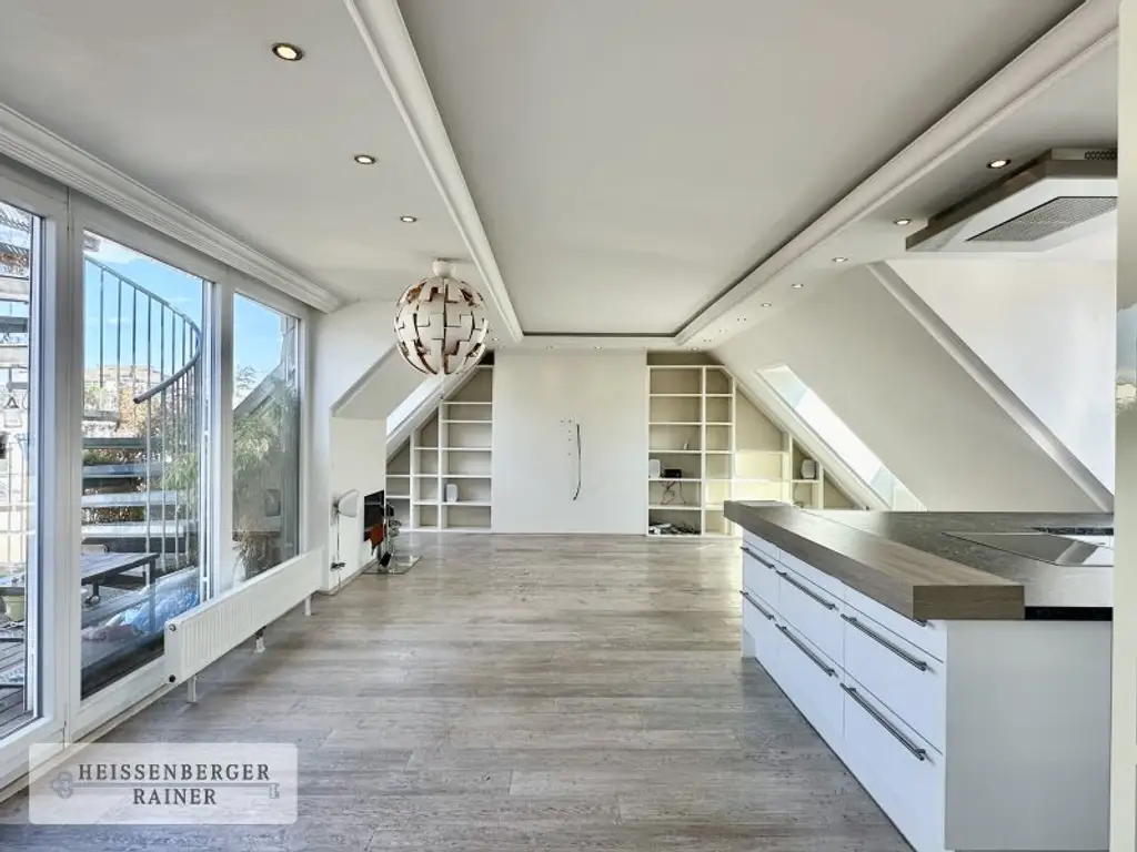 PENTHOUSE MIT TRAUMHAFTEN TERRASSEN /// TOLLER GRUNDRISS /// ALSER STRASSE, ELTERLEINPLATZ