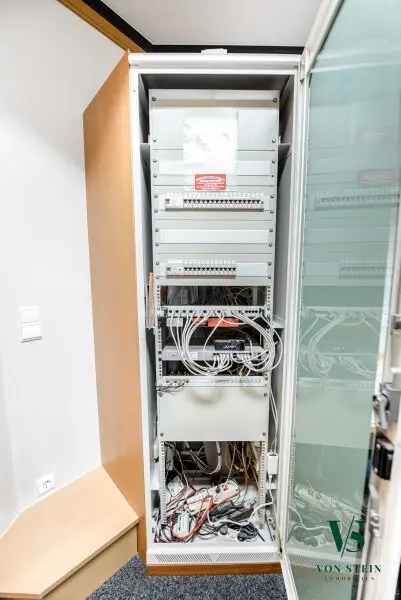 Server