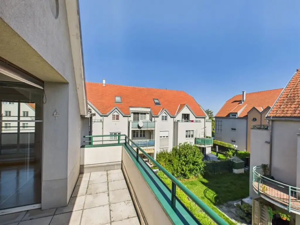 Dachgeschosswohnung in 1220 Wien: 4 Zimmer, 2 Terrassen– Ihr neues Zuhause! Ab 1.451,-- € Kreditrate/Monat!