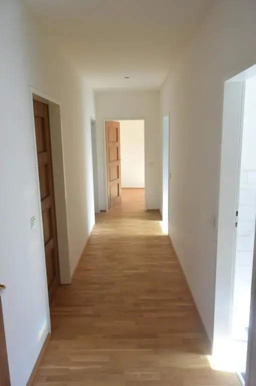 Großzügige Mieteinheit mit Terrasse