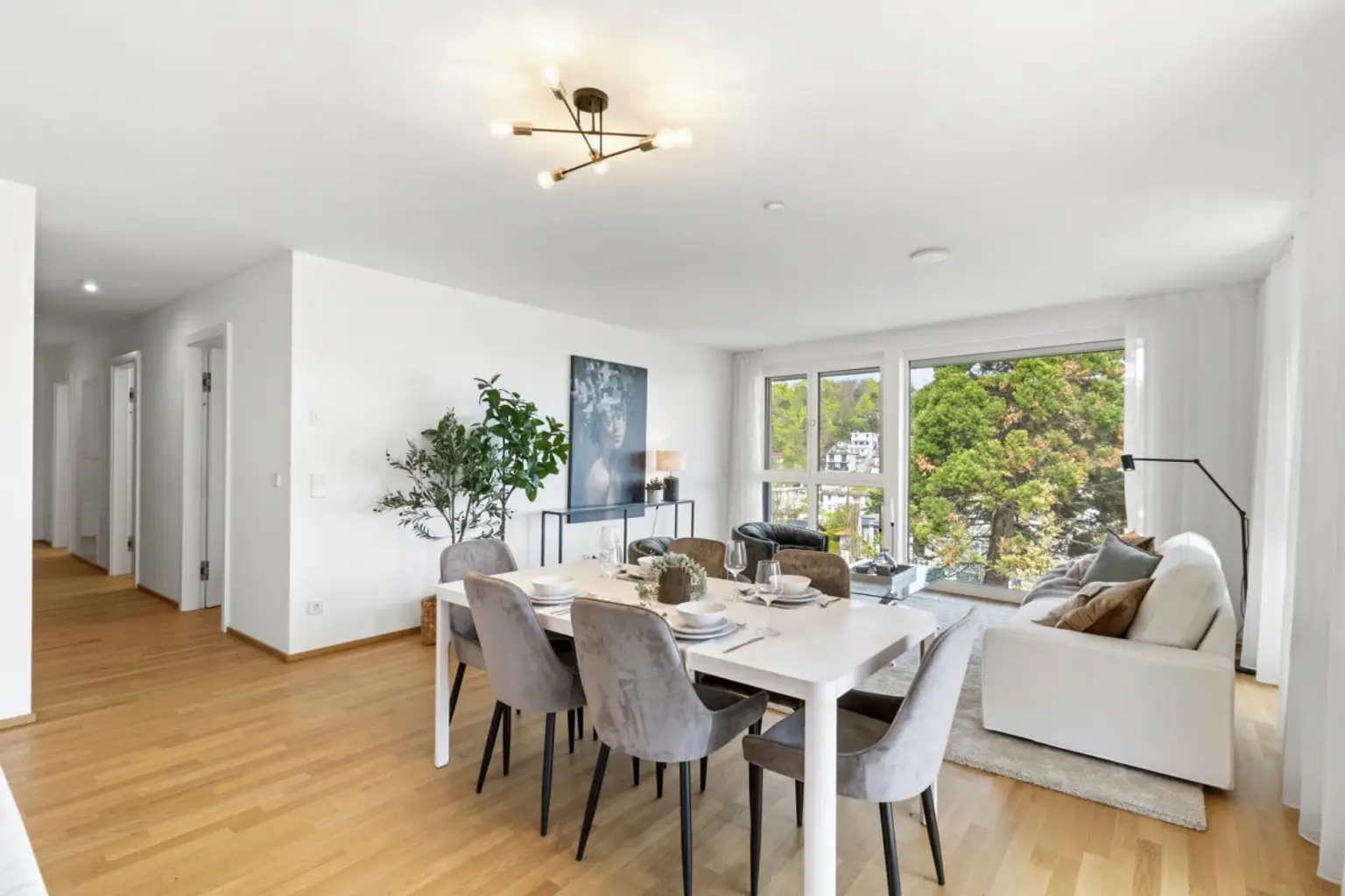 B | ++ GRÜNE LAGE, GROSSE RÄUME ++ VIER Zimmer Wohnung | Prima Service Immobilien