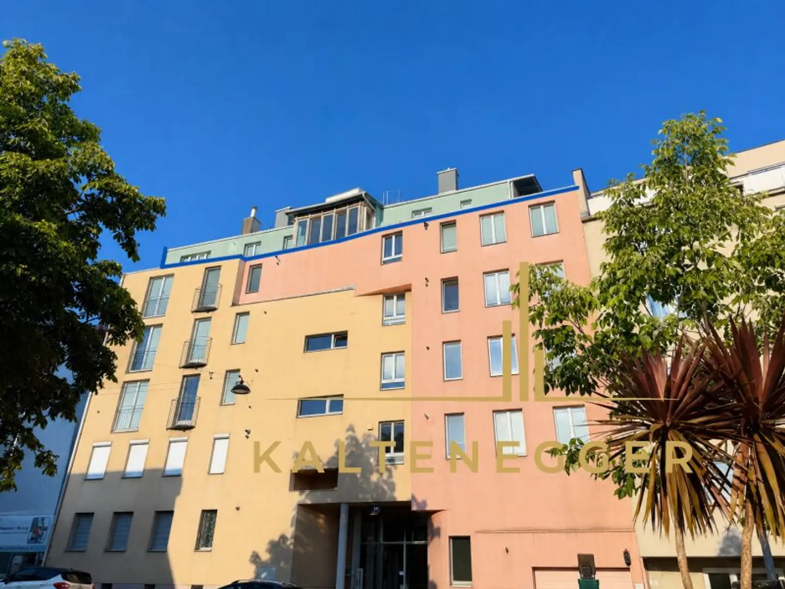 Blick auf das Haus von unten