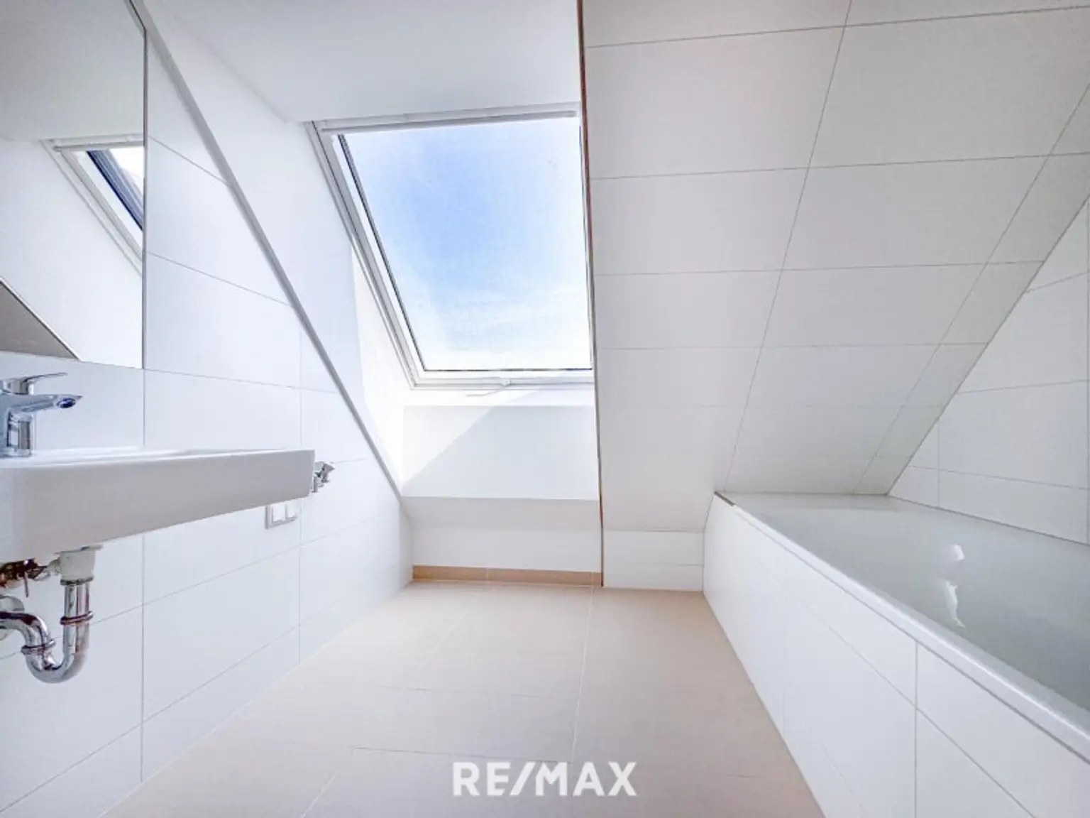 3 Zimmer Erstbezugswohnung mit Blick ins Grüne nahe Stammersdorf