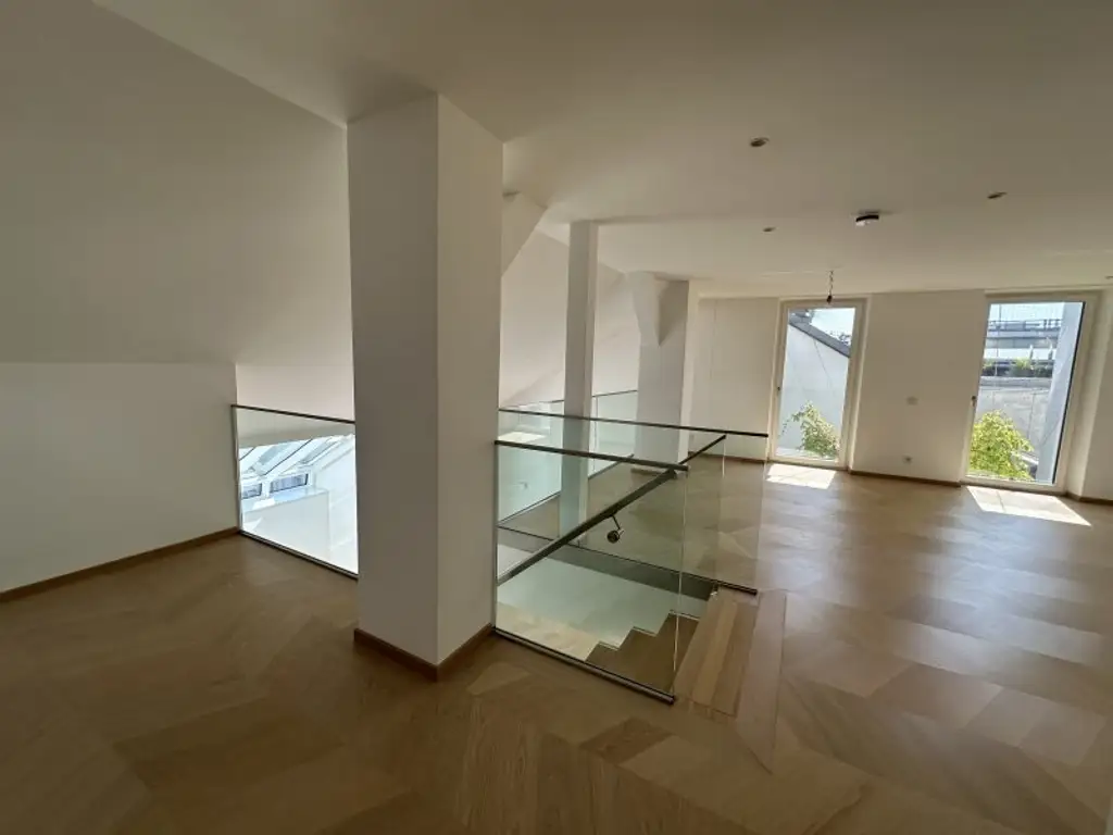 Gonzagagasse: moderne 4-Zimmer-Maisonette mit Freifläche: Leben im City-Center!