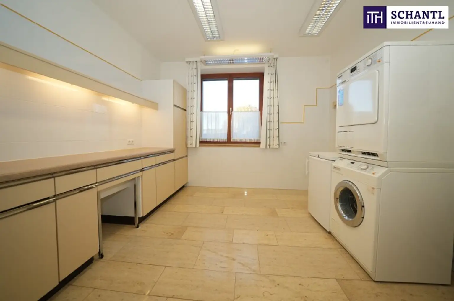 Gestalten Sie Ihr eigenes Gesundheitszentrum – exklusives Objekt mit Wellnessbereich und Platz für Visionen!