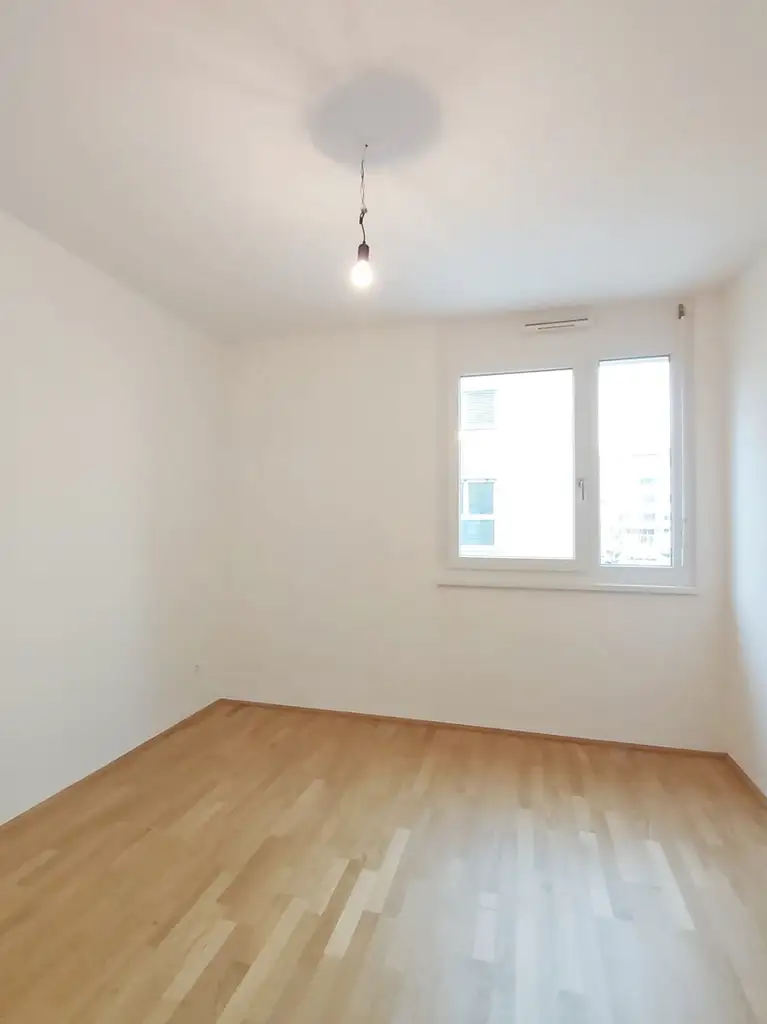 Q11 Leben in Simmering - 
Lichtdurchflutete Balkonwohnung mit 4 Zimmern und Deckenkühlung!