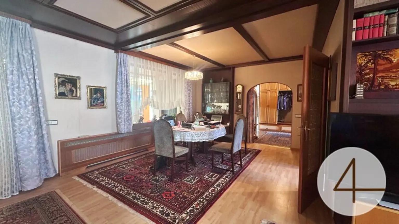Großzügiger Bungalow mit Wintergarten und Garage im Herzen von Deutsch Wagram