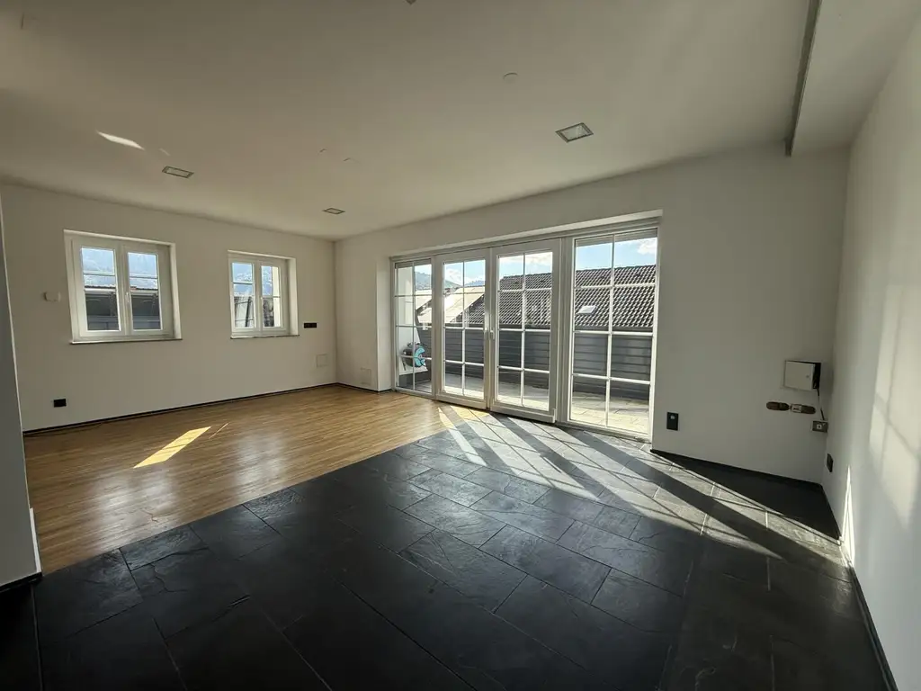 Provisionsfrei!! Großzügige Eigentumswohnung mit Garten, Terrasse & 2 Garagen in Gratwein-Straßengel