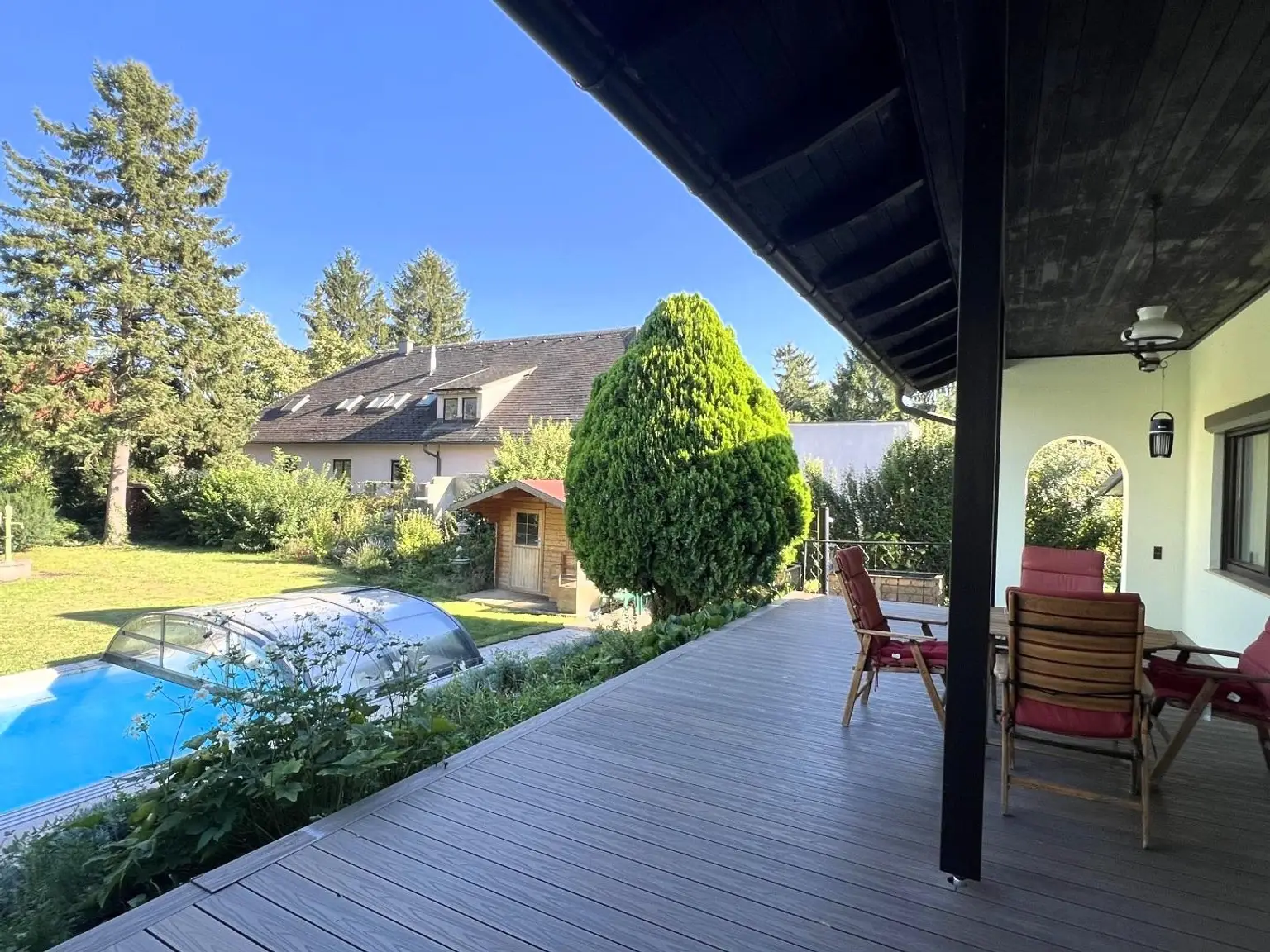 "Ein Haus mit Herz – Pool, Garten und Rückzugsort"