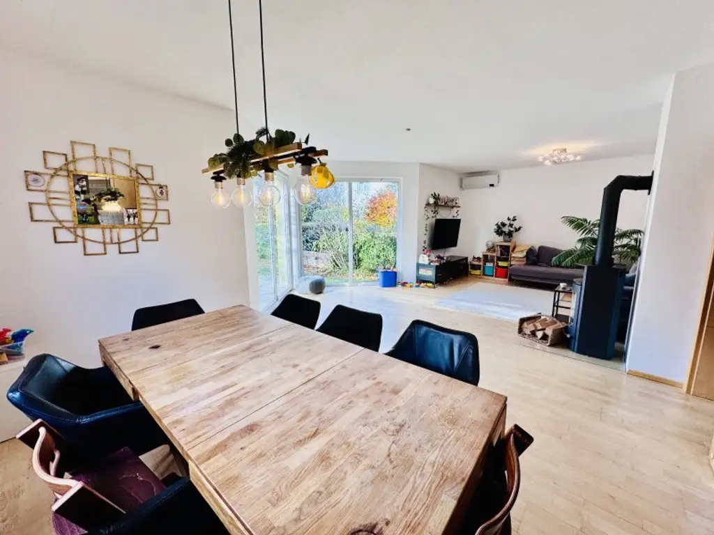 FAMILIENIDYLLE IN LEOPOLDAU – MODERNES EINFAMILIENHAUS NAHE U1