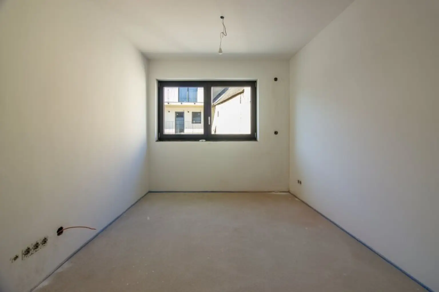 Großzügig und Ruhig | Neubau Erstbezug | Balkonwohnung mit Eck-Wohnzimmer