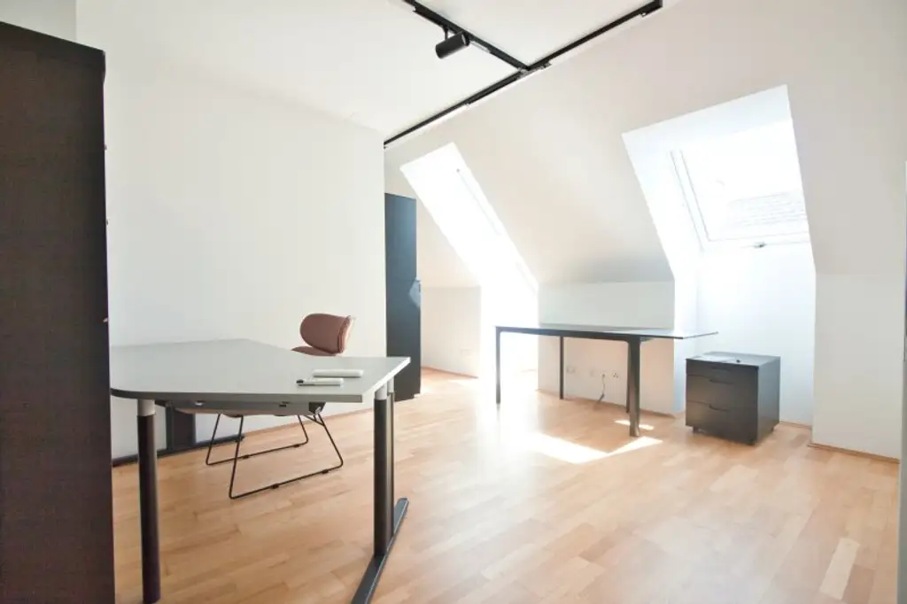 Wohlfühlwohnung mit 4 Zimmern | Terrasse mit Beschattung | Klima | zentral begehbar & ruhig gelegen