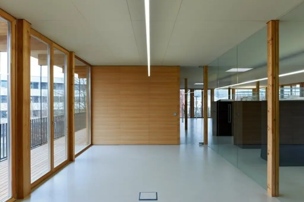 Das Traumbüro - komplette, oberste Etage, riesiger Balkon, tolle Architektur, Parkplätze