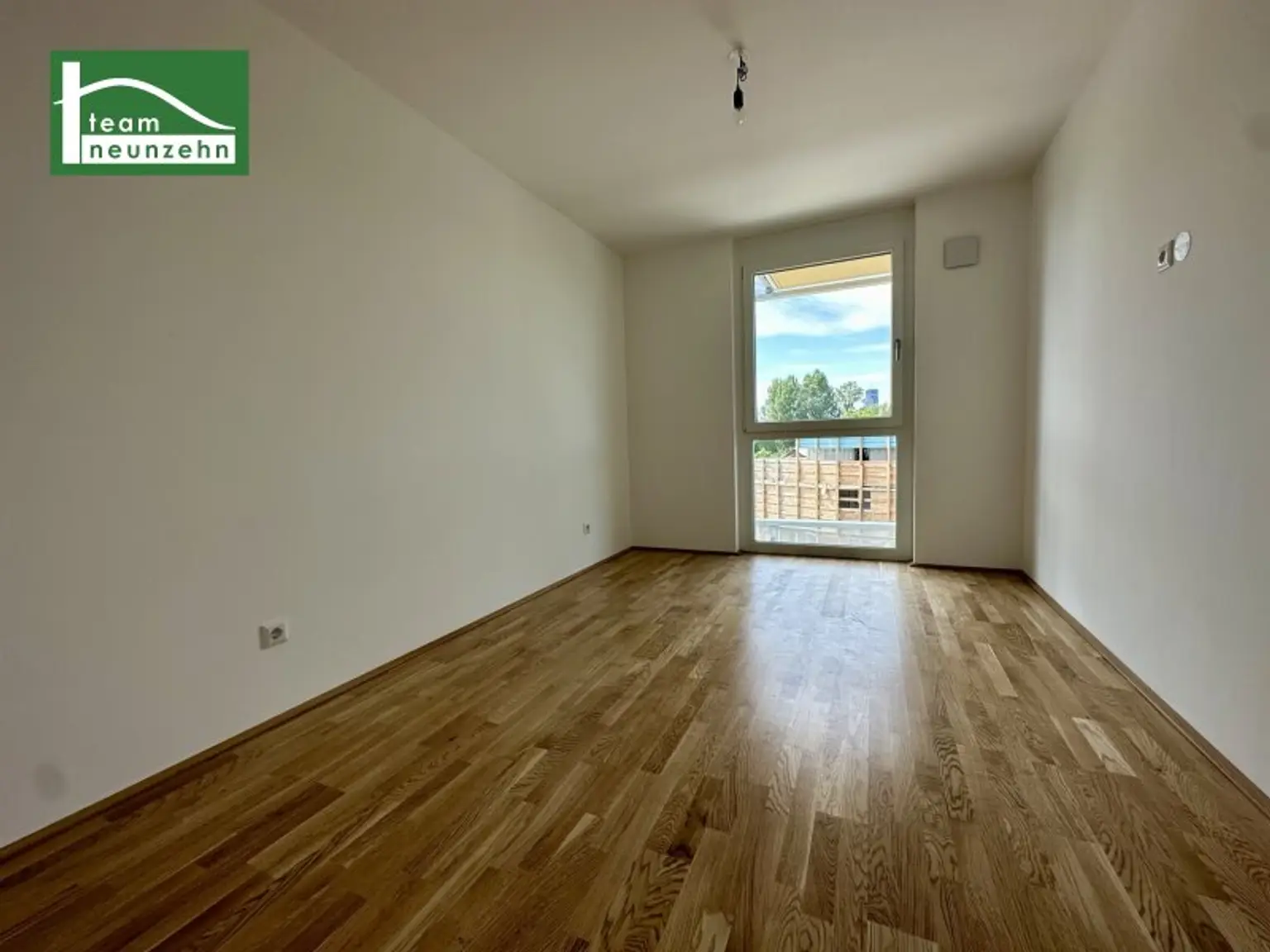 Lichtdurchflutete 2-Zimmer Wohnung in 1220 Wien - ab 01.12.2025 verfügbar!