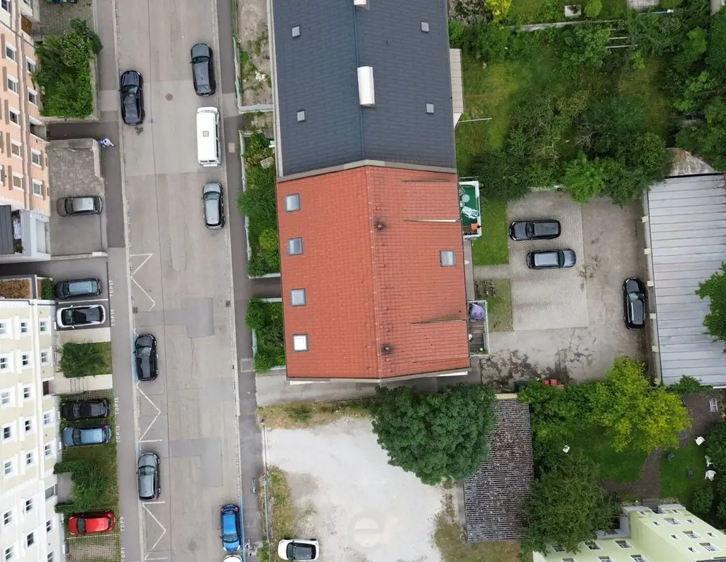 Altbau-Etagenwohnung im 2. OG, TOP 5, bis 31.1.2026 befristet vermietet!