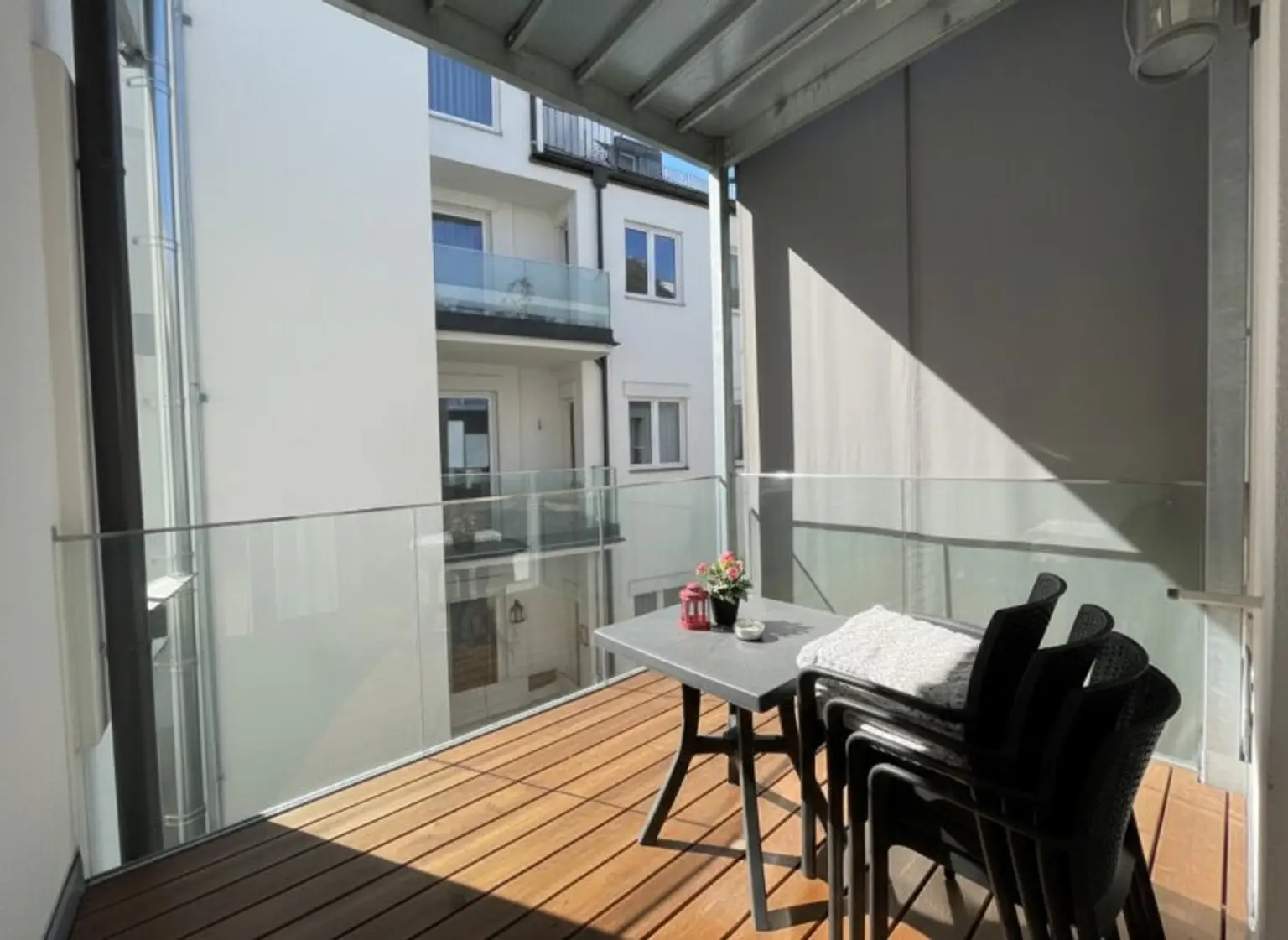 MODERNES DESIGN VOLLMÖBLIERT TRIFFT ALTBAU
