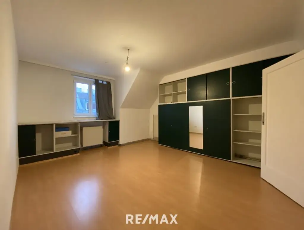 Zwei DG-Wohnungseigentumsobjekte auf einer Ebene nahe Währinger Einkaufsstraße, U6 und Volksoper