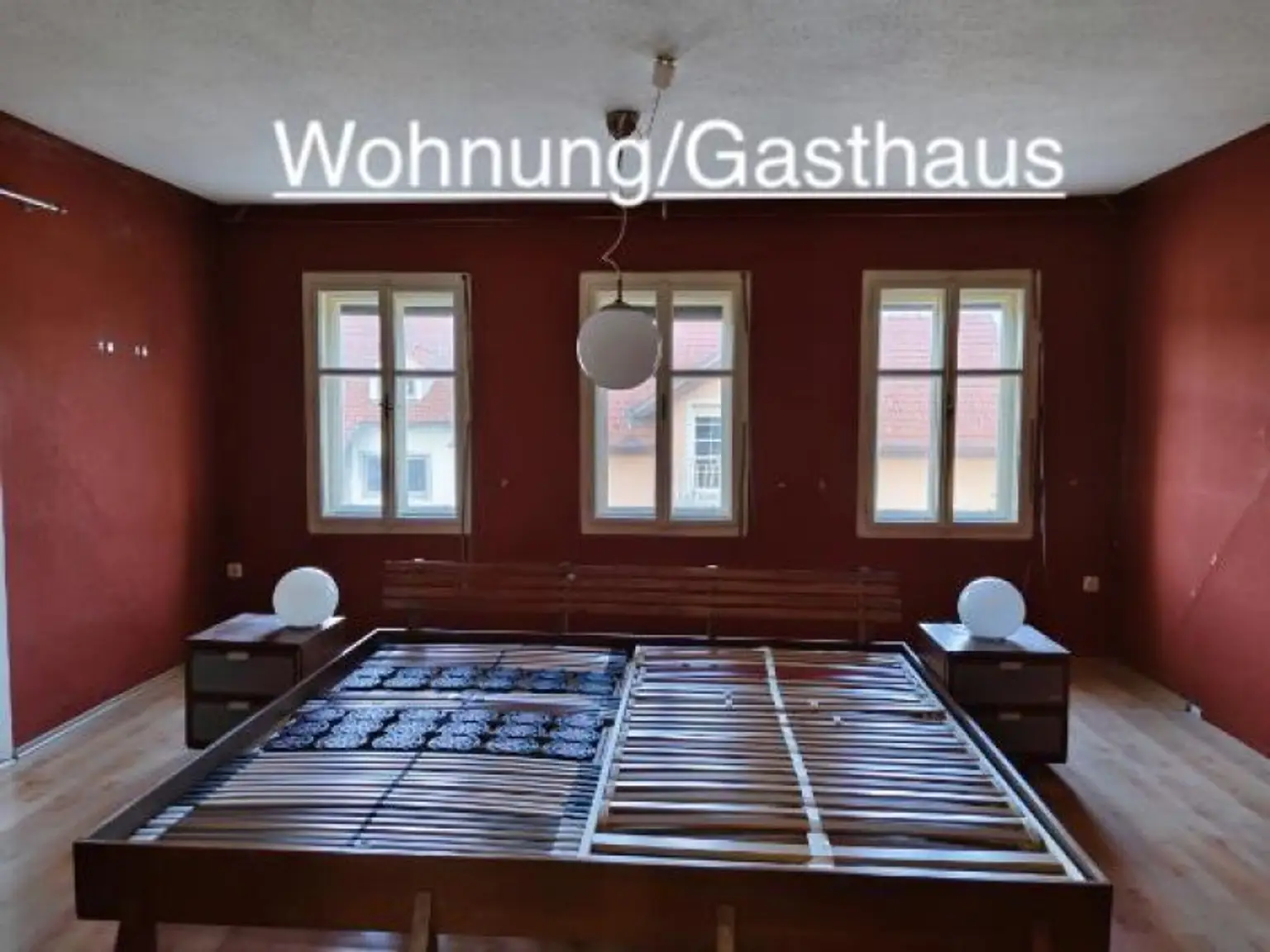 Modernes Wohnhaus  mit angrenzender Café-Bar und 2200m2 Grundstück