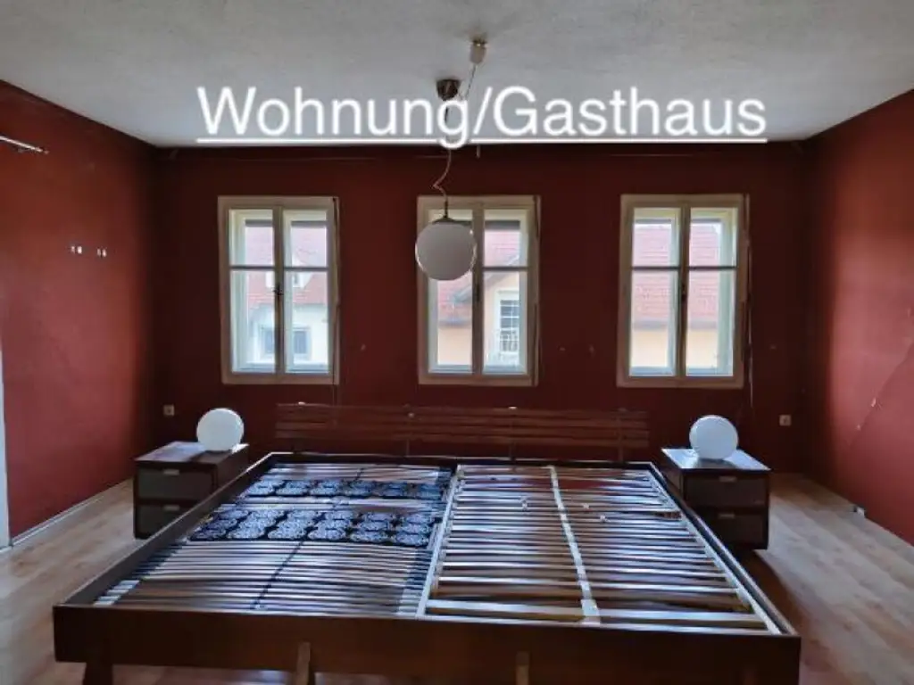 Modernes Wohnhaus  mit angrenzender Café-Bar und 2200m2 Grundstück