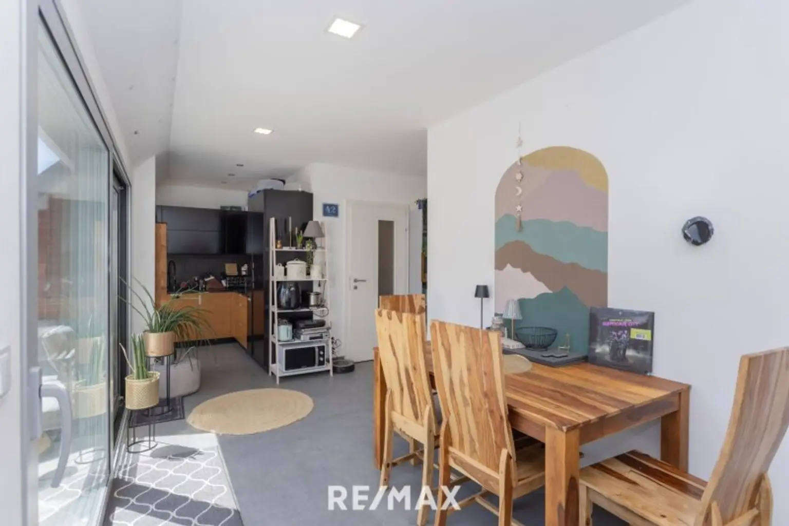 Herrliche DG-Maisonette mit 2 Hof-Terrassen bei der Volksoper, Währinger Straße