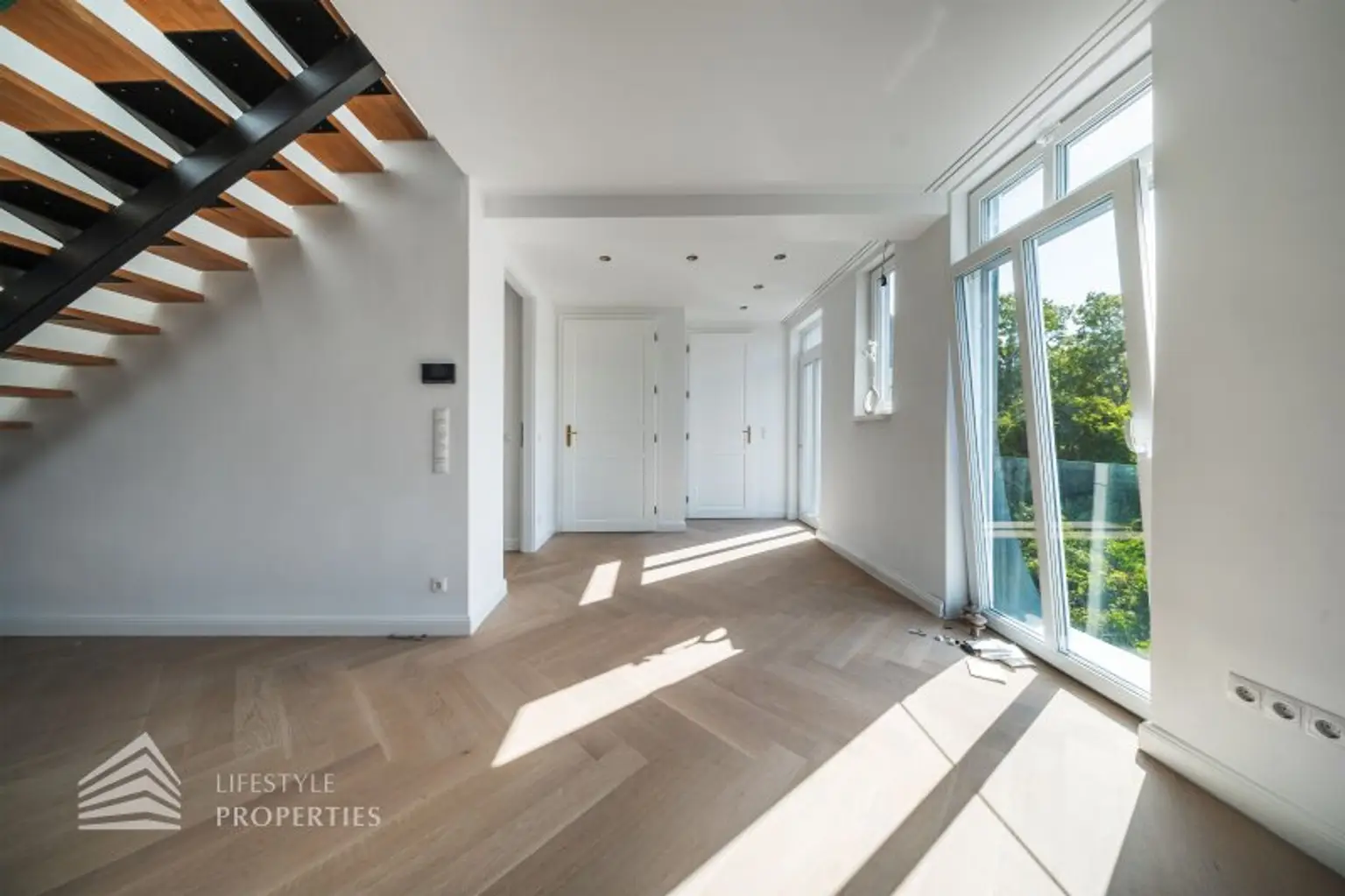 Exklusive 3-Zimmer DG-Wohnung, Nähe Pötzleinsdorfer Schlosspark by Lifestyle Properties, Stock-im-Eisen-Platz 3