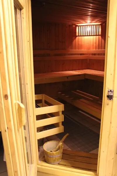 Gemütliche Doppelhaushälfte mit Pool