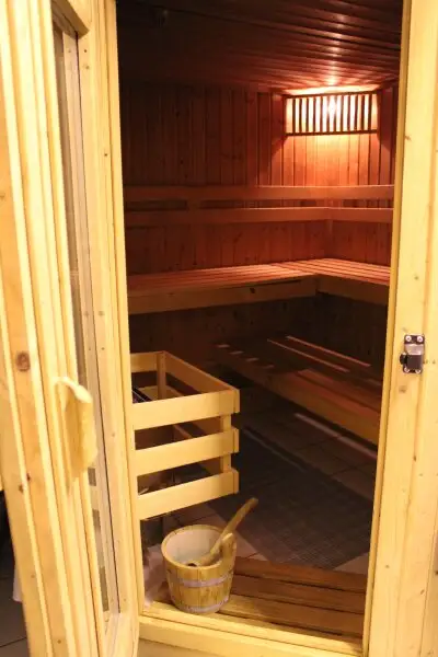 Gemütliche Doppelhaushälfte mit Pool