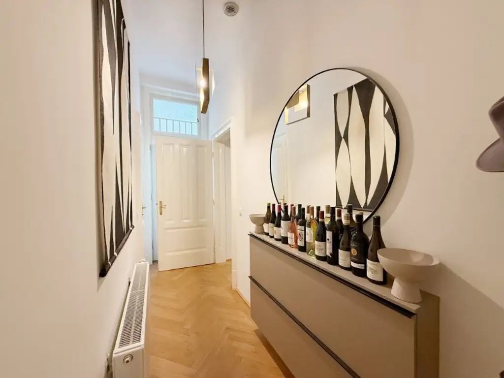 Großzügige 3,5-Zimmer-Wohnung mit Balkon im Herzen von Wien (unmöbliert)