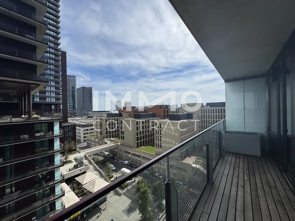 Möblierte 2 Zimmer Wohnung im TrIIIple Turm 1 - Pool am Dach - U3 Station um die Ecke!