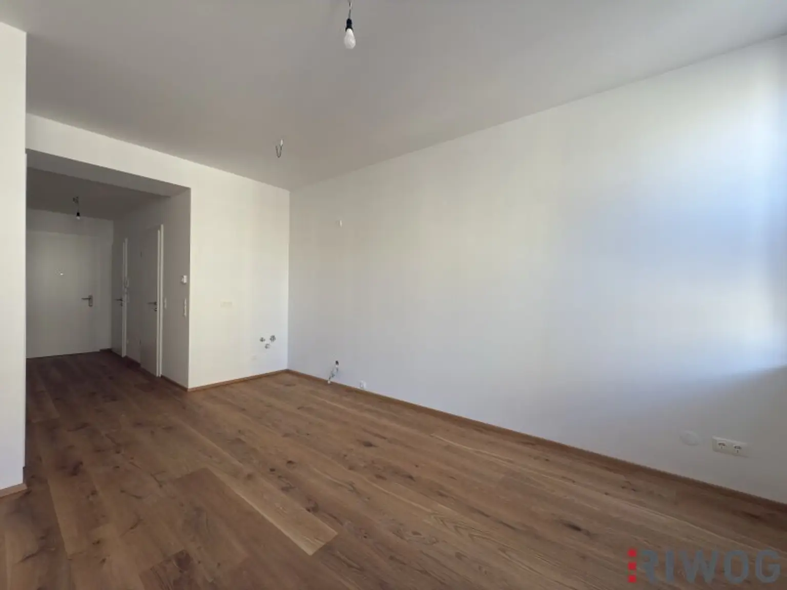 HERBSTAKTION - NEUE PREISE | barrierefreie 2-Zimmer Altbauwohnung mit hochwertiger Verglasung und Zentralheizung | Fernwärme