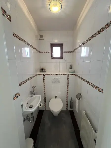 CHARMANTES EINFAMILIENHAUS