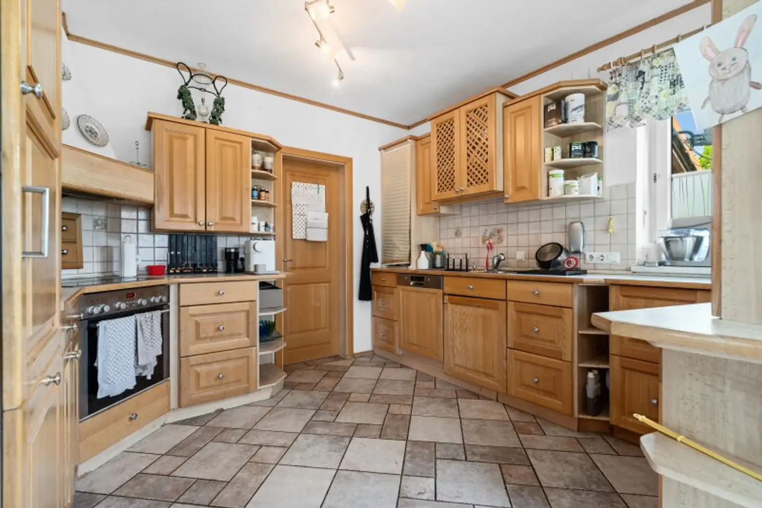 Exklusives Einfamilienhaus vor den Toren Wiens in nicht einsehbarer Grünruhelage / +++ RE/MAX Trend +++