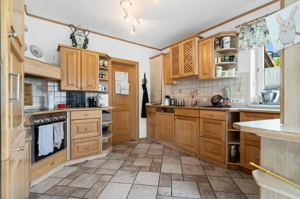 Exklusives Einfamilienhaus vor den Toren Wiens in nicht einsehbarer Grünruhelage / +++ RE/MAX Trend +++
