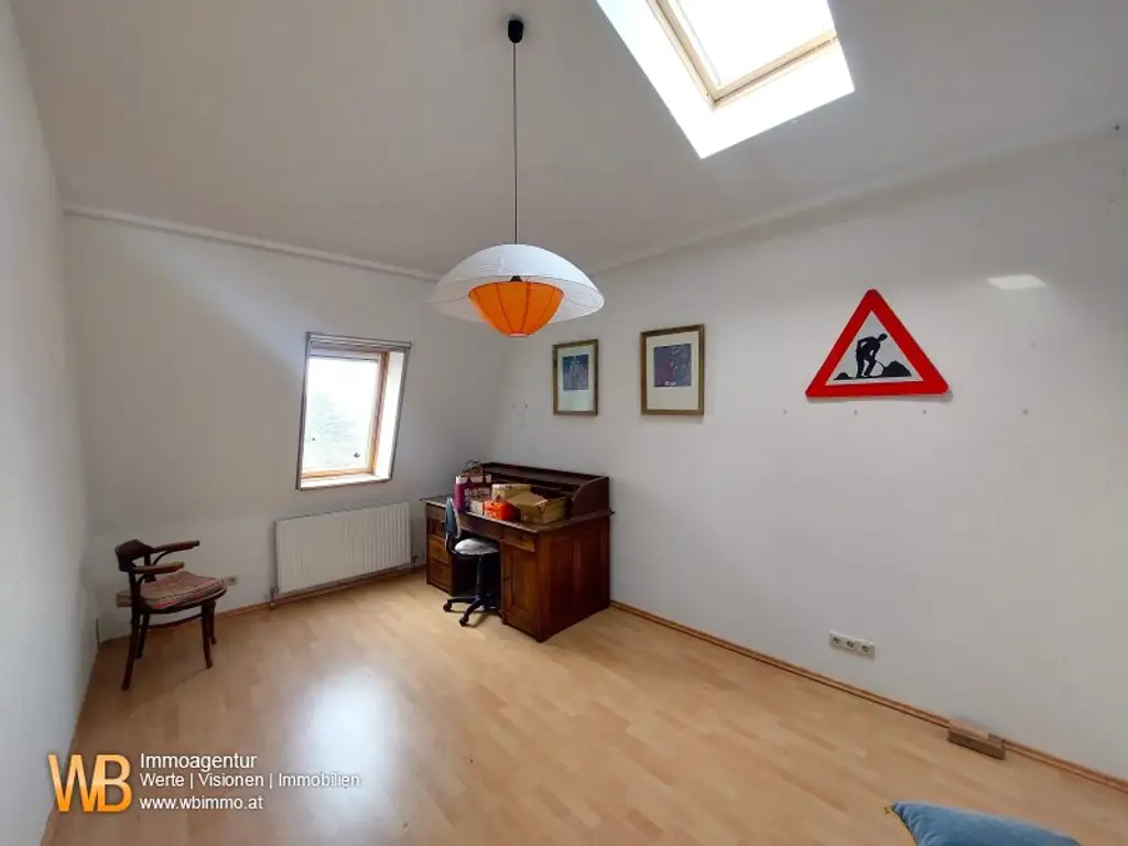 Beste Lage Neusiedl am See: 3 Terrassen, 10 Zimmer, 230m² Wohnfläche, Garten & Seeblick