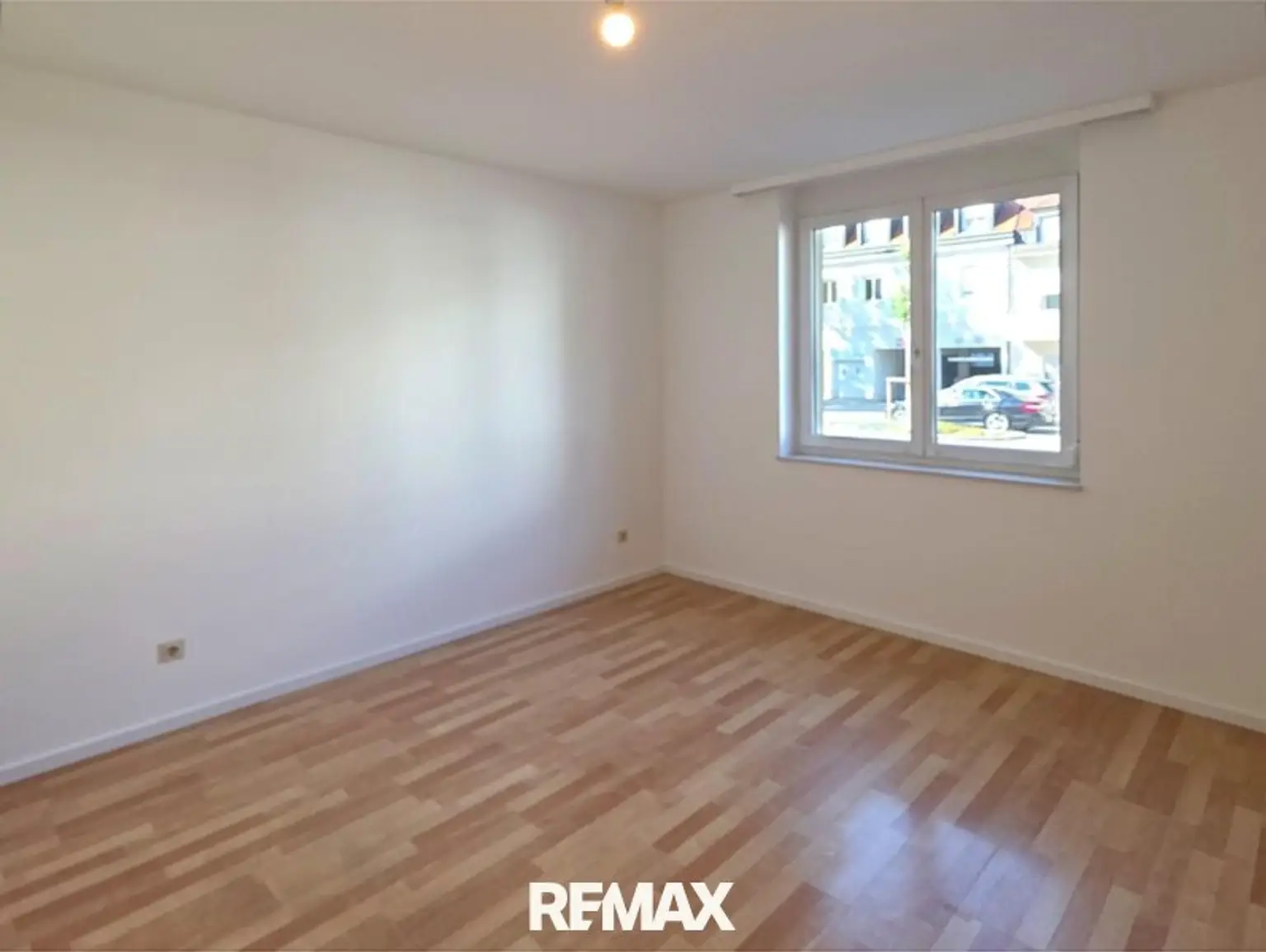 7 2000 ETW Schlafzimmer
