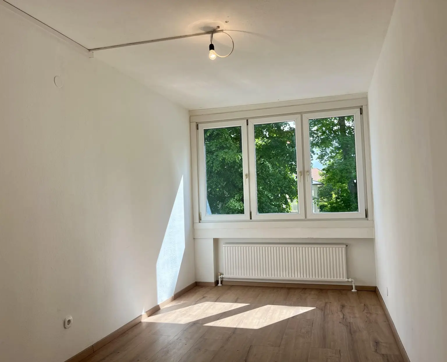 Zimmer 2 ca. 12,44 m²
