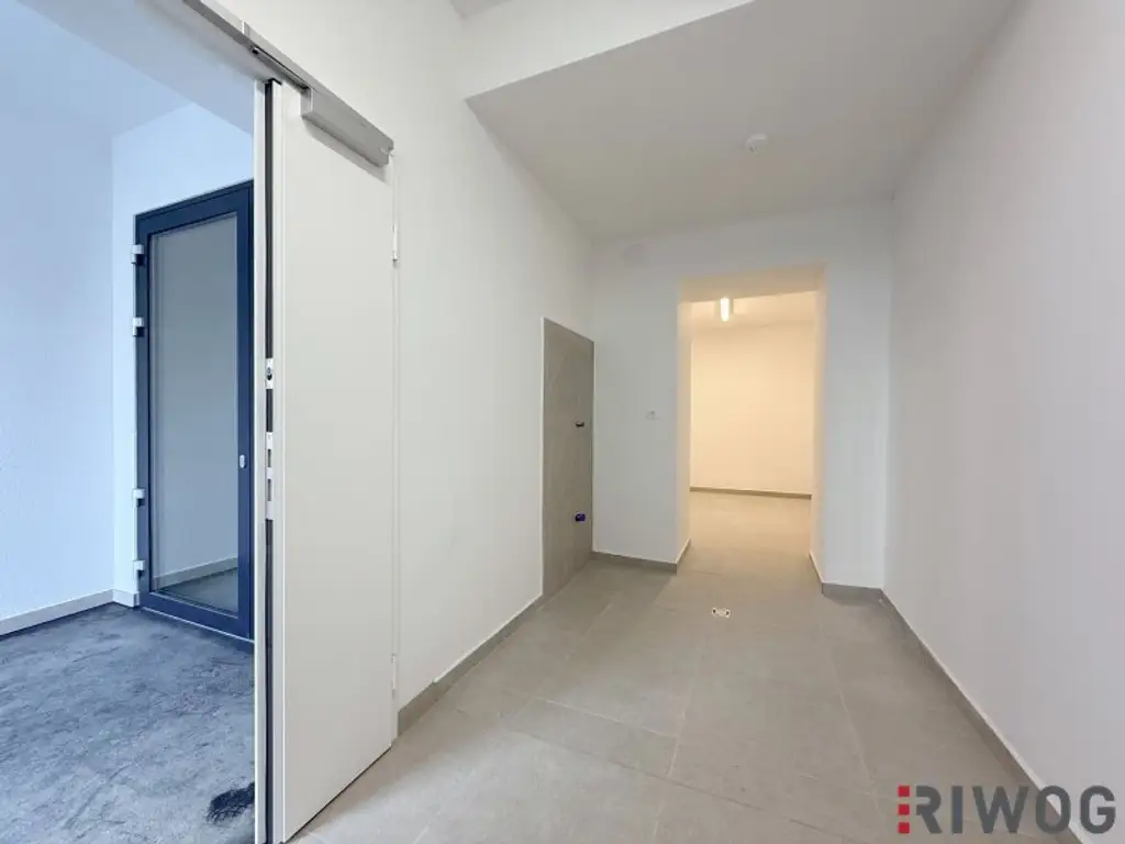 3-Zimmer Dachgeschoss-Maisonette Wohnung mit Balkon und südseitiger Innenhofterrasse | Schönbrunn-/Glorietteblick | Fernwärme | ERSTBEZUG