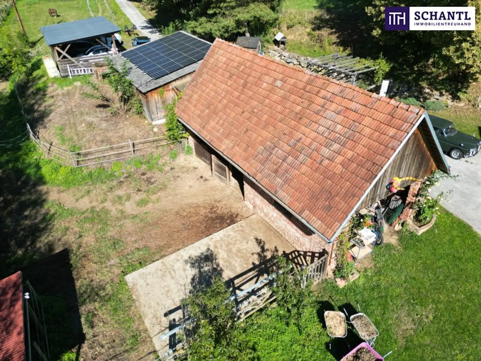 SENSATIONELLES JUWEL! Exklusiver Vierkanthof im Thermenland Steiermark – Wohnen, Reiten & Leben mit Pool und Natur!