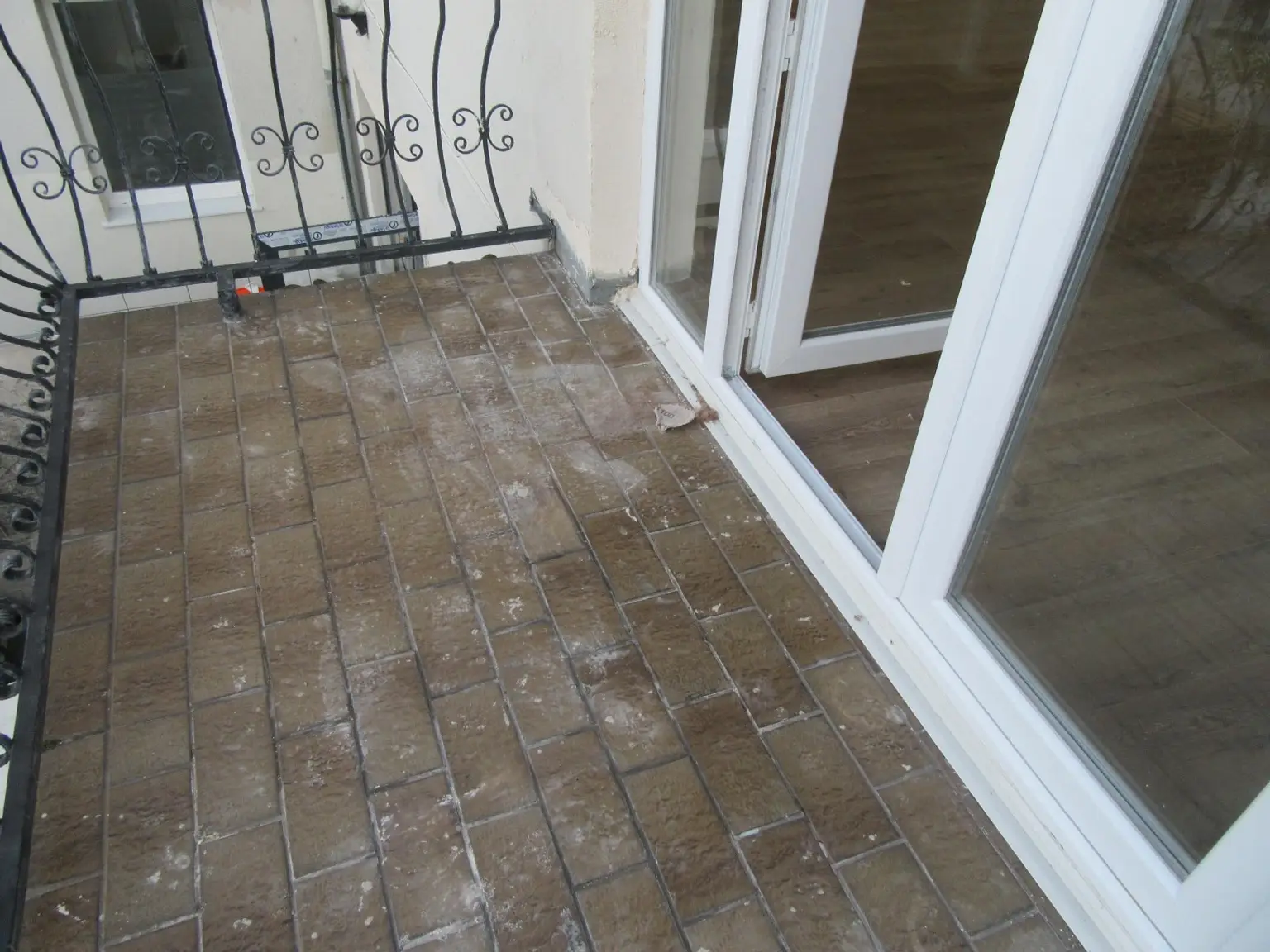 NÄHE LEOPOLDAUER PLATZ – NEU RENOVIERTES 2-ZIMMER APARTMENT MIT BALKON