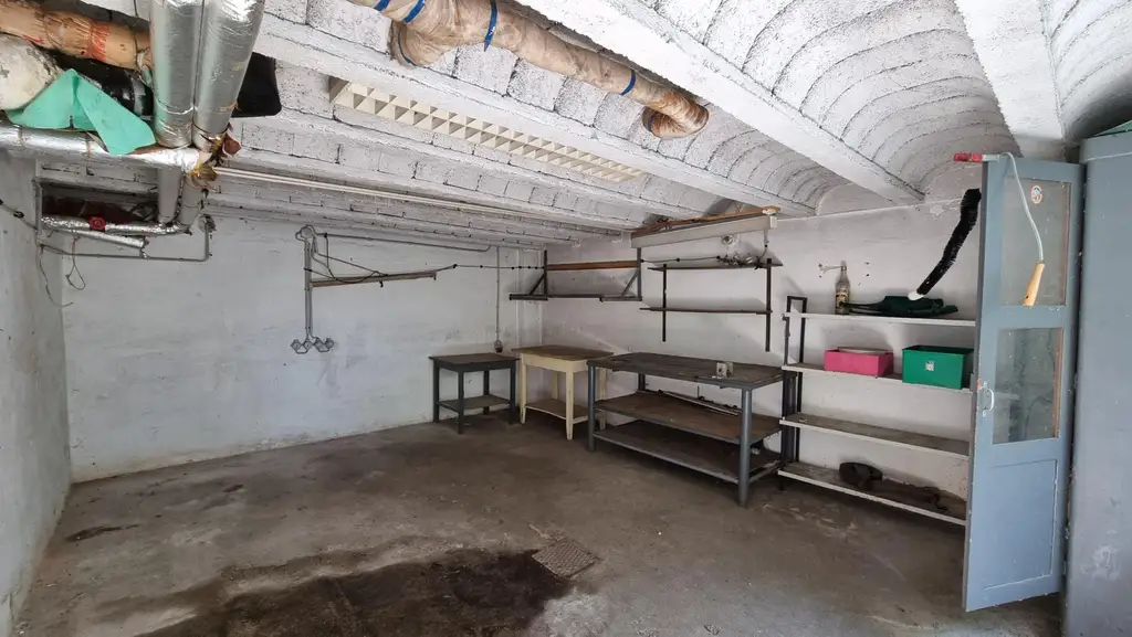 Attraktives Entwicklungsgrundstück mit Bestandshaus – Bauklasse II–III