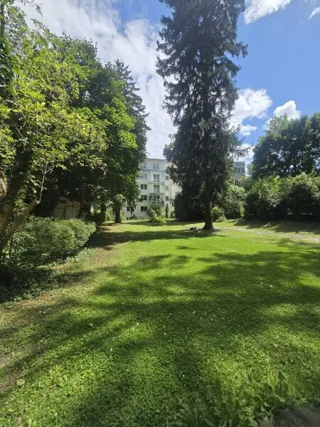 Dachgeschoss-Traum in 1130 Wien: 150 m², 2 Dachterrassen – ab € 2.909,--Kreditrate/ Monat