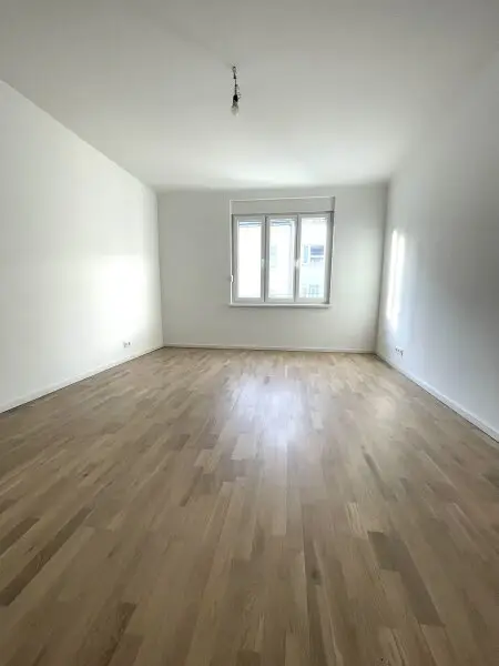 Rarität - Schöne 3-Zimmer-Wohnung mit Balkon und Garten, im 18. Bezirk!