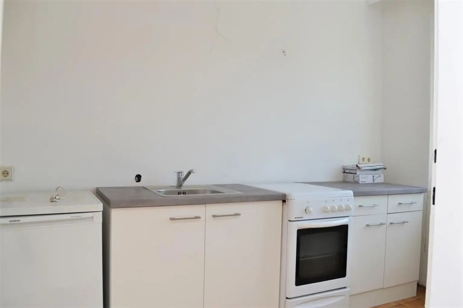 Nette und helle 2 Zimmerwohnung - ideal für Singles und Pärchen!