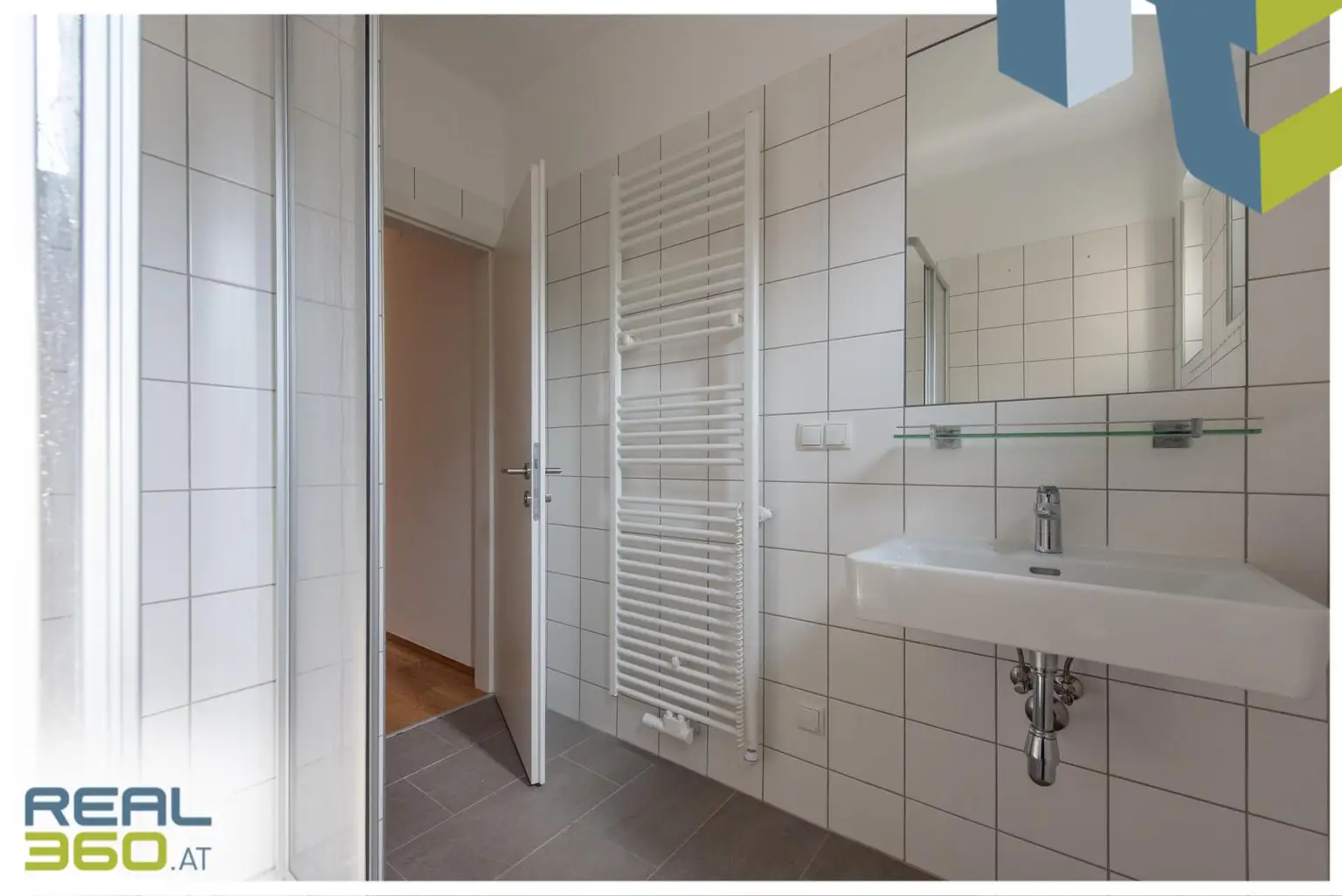 TOP 9 | Sanierte 3-Zimmerwohnung mit Balkon in Ruhelage inkl. Küche ist bereit für Sie! (Auch WG-geeignet)