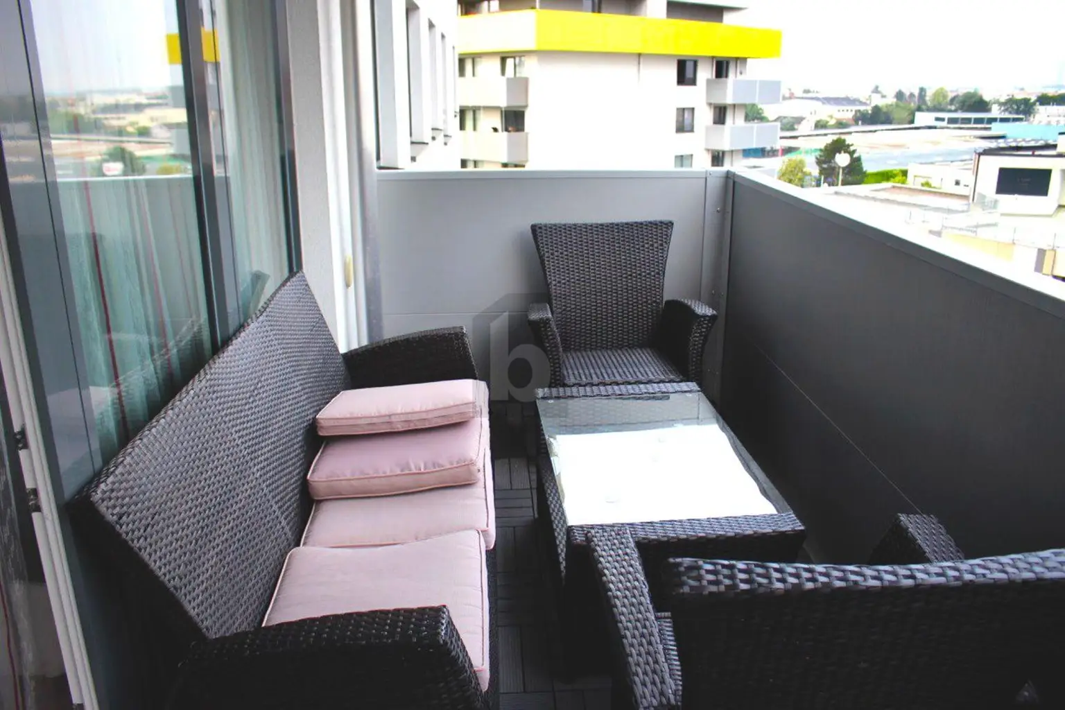 URBANER WOHNTRAUM MIT WEITBLICK